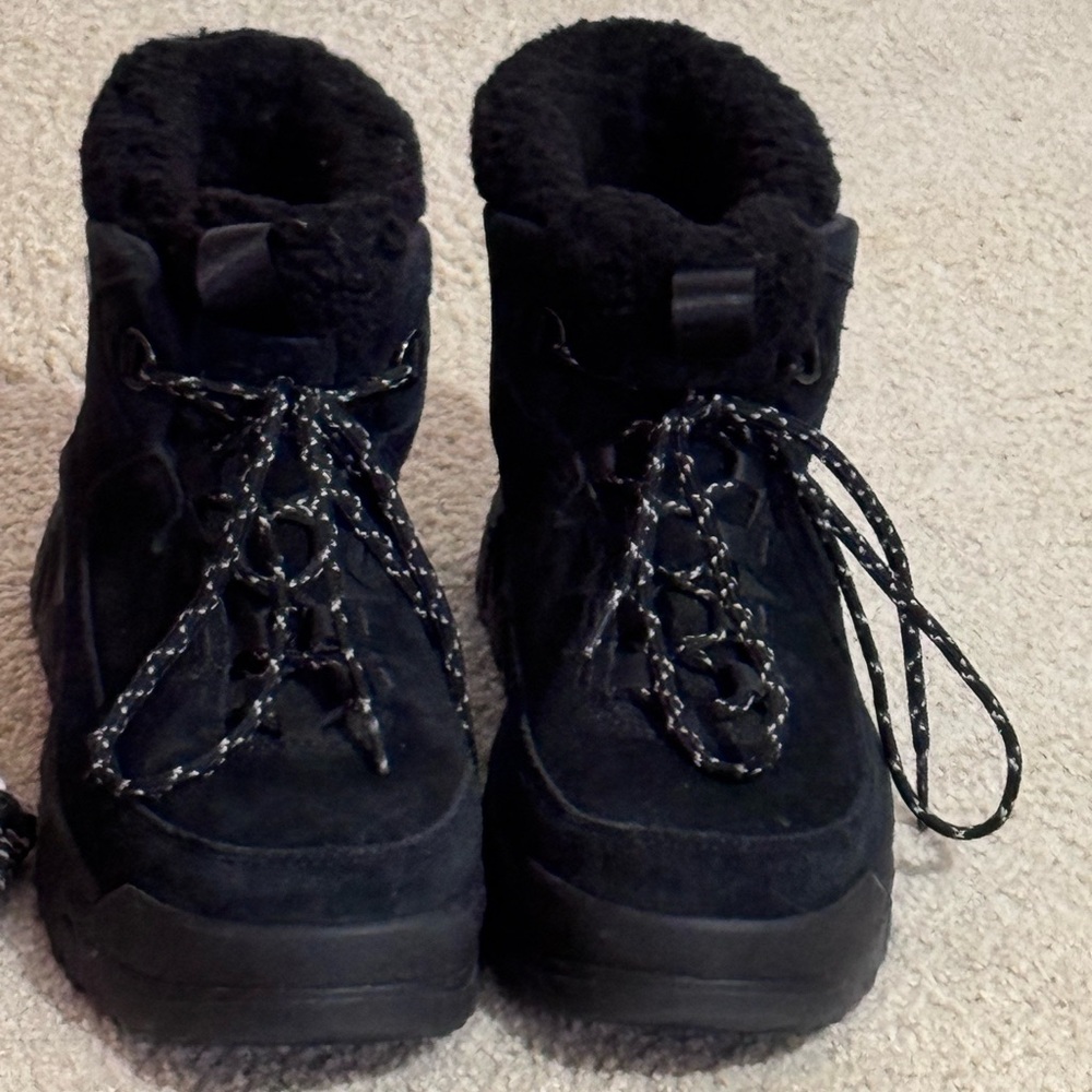UGG Women's Black Winter Boots - Picture 10 of 10
